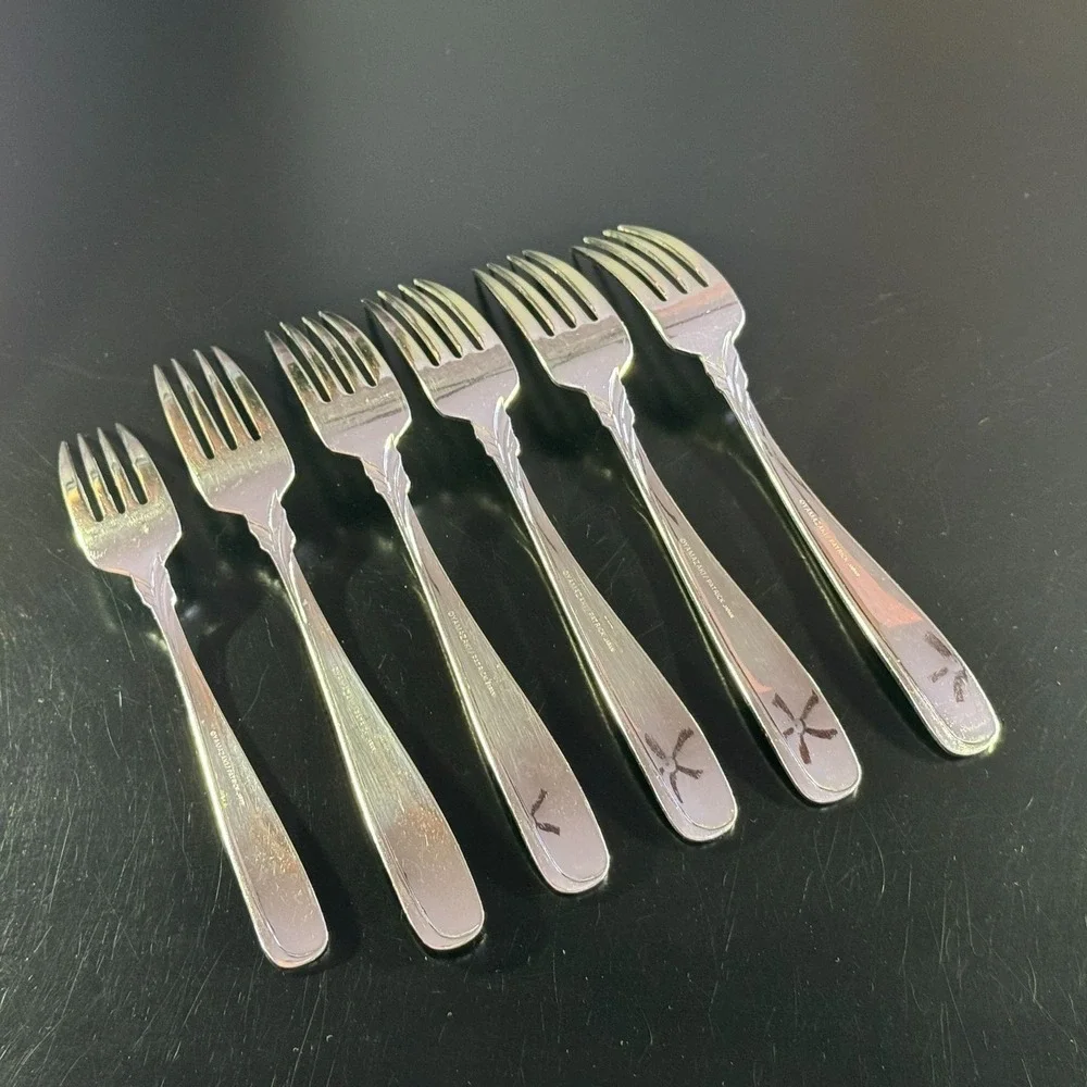 Yamazaki Patrick Stainless Flatware AFFAIR GOLD Lot of 1 Salad & 5 Dinner Forks